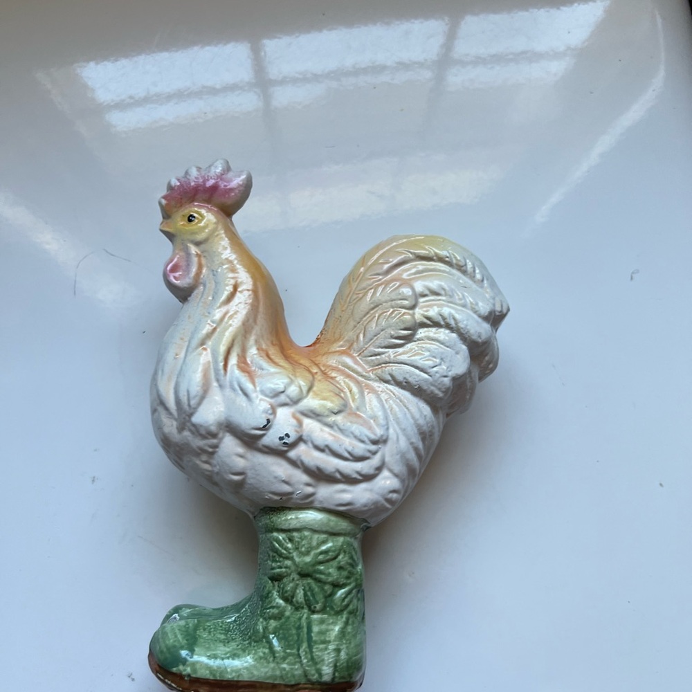 Cast Iron Rooster Figurine with‎ Green Flowered Rain Boot - Picture 3 of 7